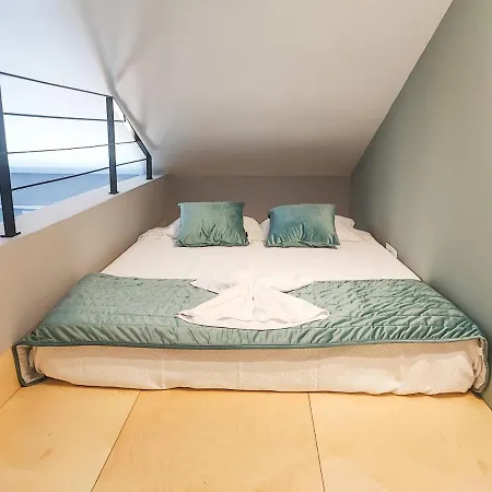 Social - Happiness Apartment *